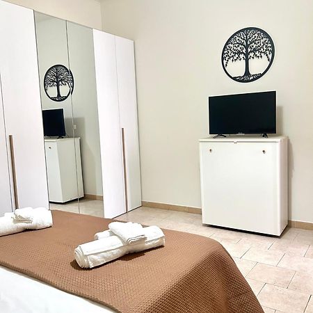 Villa De Amicis Aeroporto di Catania Fontana Rossa Esterno foto